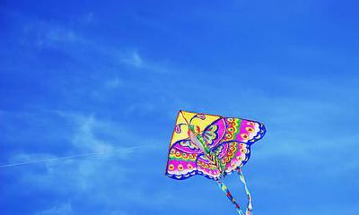 梦见放风筝纸鸢断了线