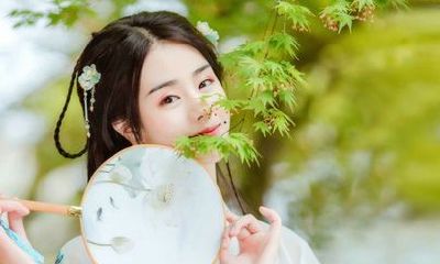 女人嘴巴周边的美人痣好吗