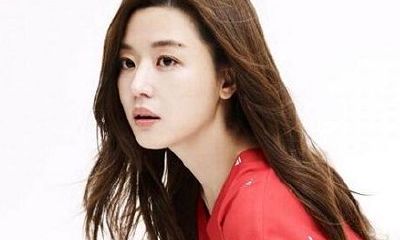 女人右眉上方有痣代表什么