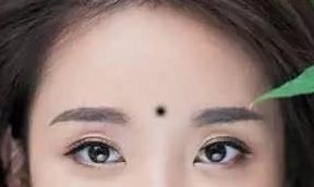 从印堂有痣看一个人的运势