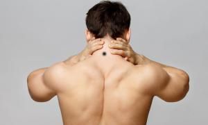 男人脖子后面有痣代表什么