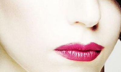 滴泪痣位置与命运图解