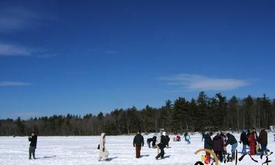 梦到自己在厚厚的的雪天里走动
