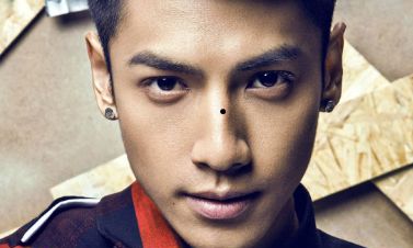 鼻梁有痣的男人好不好