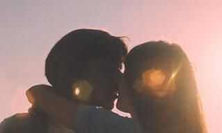 留给狮子座的爱情痕迹？