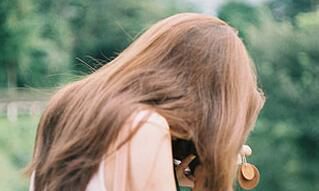 狮子座的“待我长发及腰”