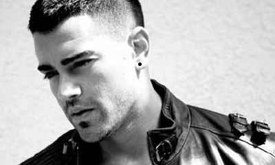 耳朵有痣的男人