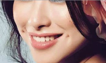 解读人体上酒窝与苦情痣的来历