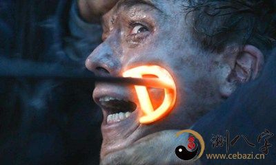 梦到女神经病挡路