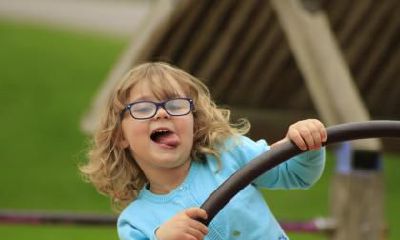 2018年农历八月二十八日出生孩子星座是天秤座吗？