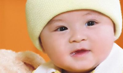 王姓女孩名字大全_关于火的字女孩名字