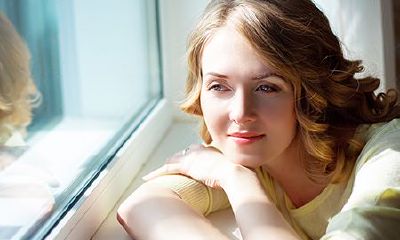 麦玲玲属鸡2022年运势及运程详解