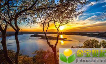 2019年八月初十出生的双胞胎女孩子怎么取名好，宜用字有哪些