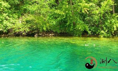 梦到深陷湖泊最深处