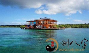 梦见湖旁边漂亮的别墅