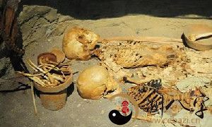 梦见干尸在追自身