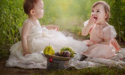 取自诗歌的女孩双胞胎的名字