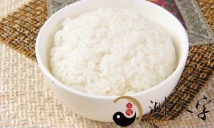 梦到自己吃大米饭