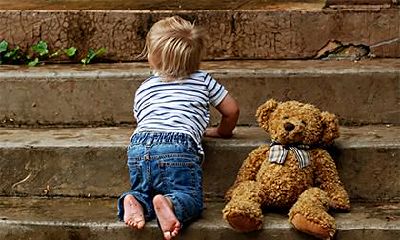 2020年农历三月二十八日出生的女孩起什么名字好，女宝宝五行起名