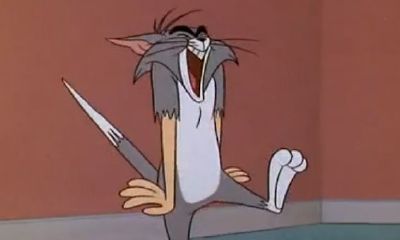 我梦见别人干活把脚砸了