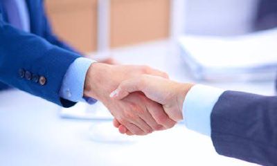 梦见两个人握手