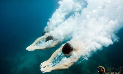 梦见游泳水很浑浊