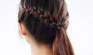 梦见自己编辫子