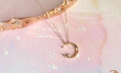 梦到月牙形型的吊坠