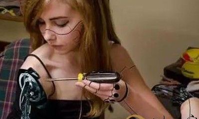 梦见机器人变为真人版