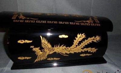 梦见棺材里面装着死人