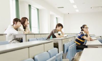 梦到自己逃课晚到