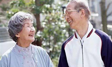 这四个生肖的人越老越有福，不会缺少钱花