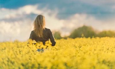 女人媚眼的面相解析