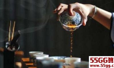 一见钟情，感情缘分深的两个生肖