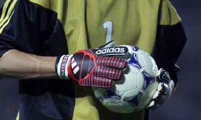 堕落的“天使”：前国奥门将双子座安琦