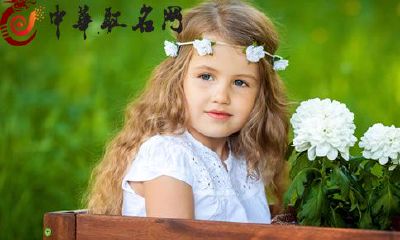 带雅字的女孩名字介绍 有内涵