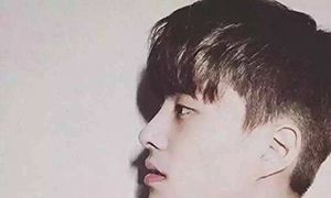 白羊男为什么一直盯着你看？