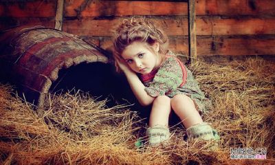 男宝宝起名取名字中间带雅