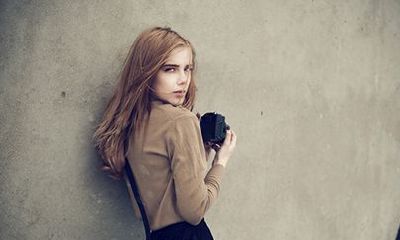 面部痣相看桃花旺盛的女人