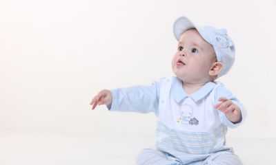 猴年宝宝女孩起名取名姓周,