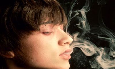 眉毛里长痣有何寓意