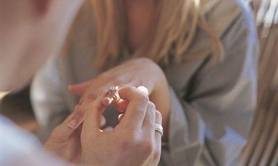 如何追求处女男