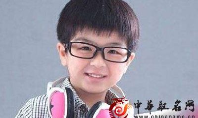 2017鸡年宝宝起名用字 带解释的宝宝名字大全