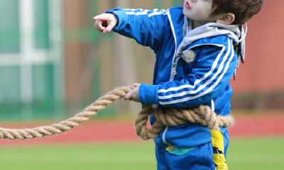 何姓女生起名（何姓男孩取名大气点的）