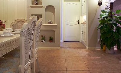 挂孔雀画有什么风水禁忌（老黄历吉日吉时怎么看）