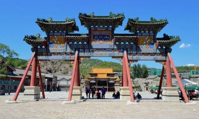 三门四柱门楼（房子三门四柱门）