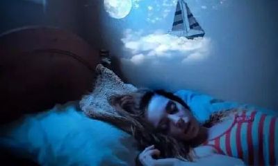 做梦梦到前女友（梦到很久不联系的前任）