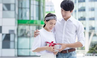 水瓶座女配什么（陶白白天蝎男）