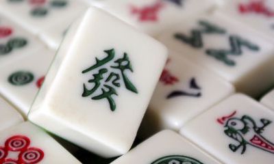 属狗的今年打麻将怎么老是输呢（属狗人打麻将最佳方位）