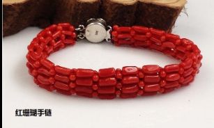 1987年属兔女佩戴饰品（属虎人一生佩戴什么好）
